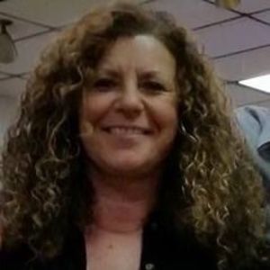 Meet your Posher, Gloria